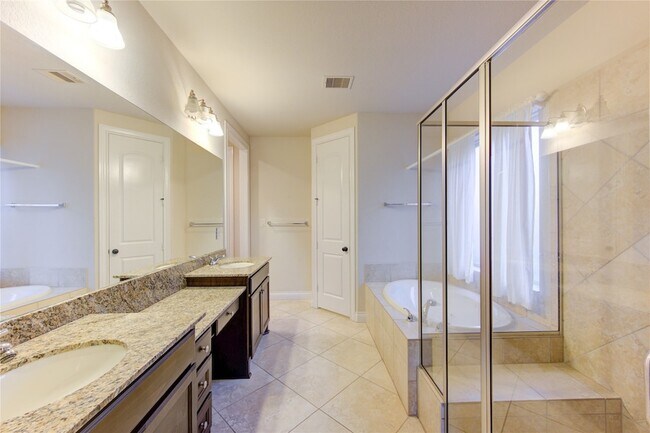 Building Photo - 11227 Dunstan Hill Dr