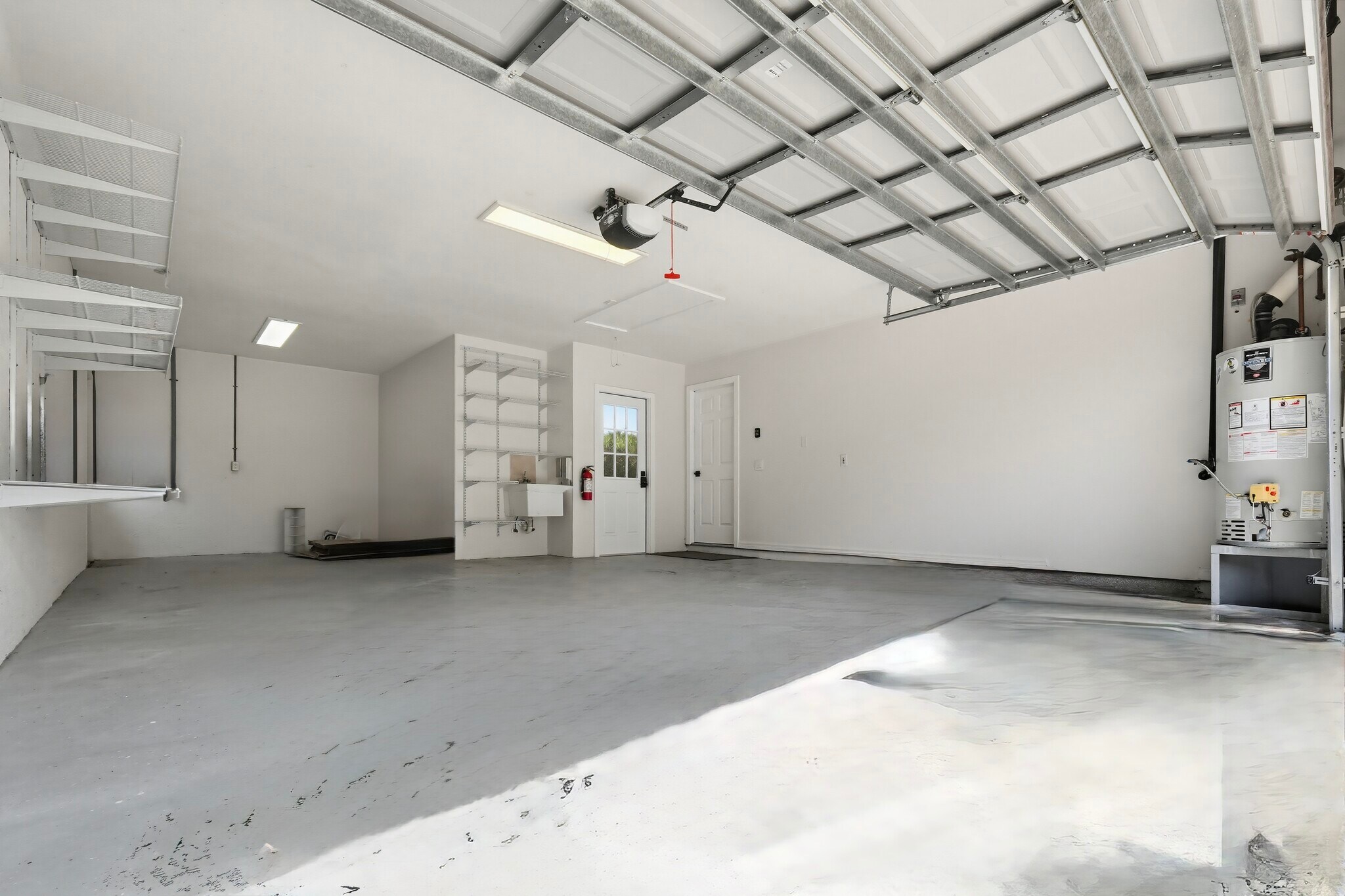 Building Photo - 4423 Shark Dr