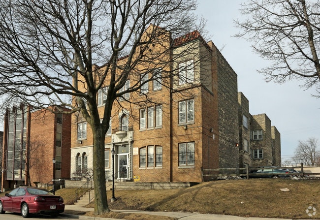 Building Photo - 611 N 20th -- Marquee Place III