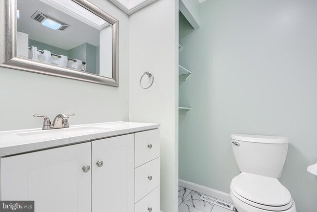 Building Photo - 4312 Silver Spring Rd