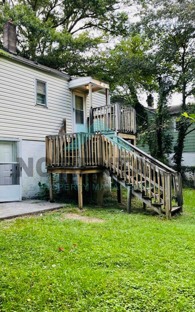 Building Photo - 2531 Pittsburg Ave NW