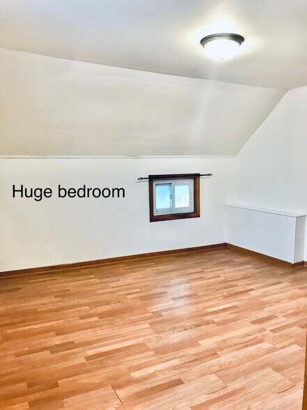 Building Photo - 2659 W Armitage Ave