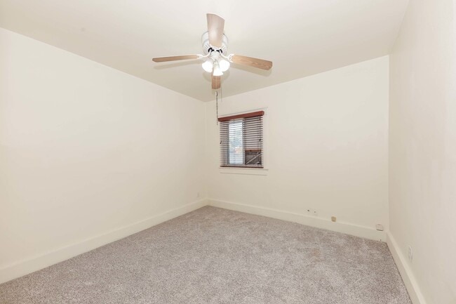 Building Photo - 3875 Pine St