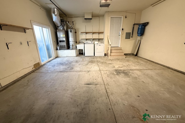 Building Photo - Spacious 4 Bedroom Home with Large Backyard in San Bruno