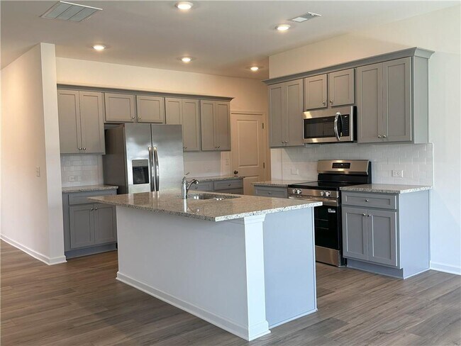 Building Photo - 612 Blue Sky Blvd