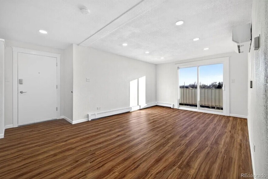 Building Photo - 3047 W 47th Ave