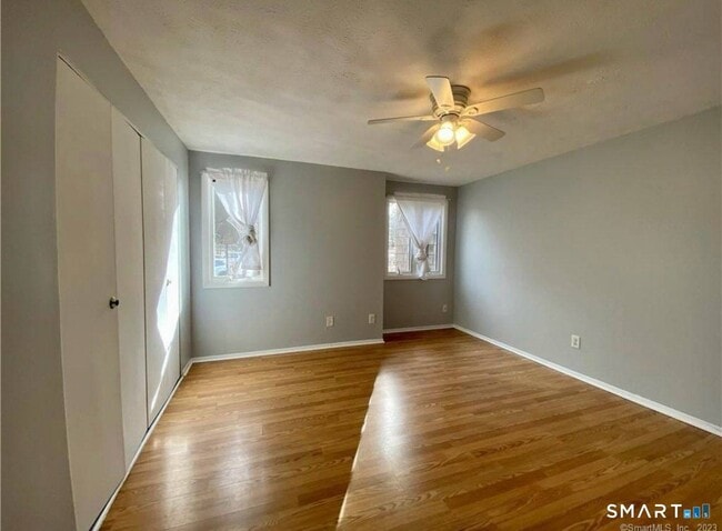 Building Photo - 165 Towne House Rd