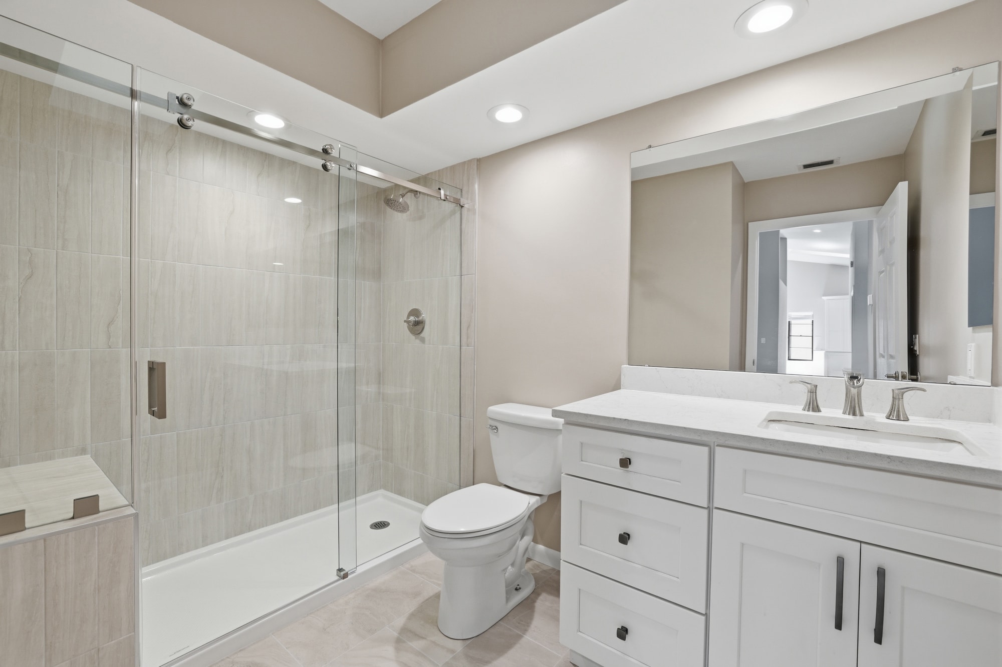 Guest bathroom - 8555 Eagle Run Dr