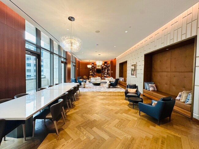 Building Photo - 99 Hudson St