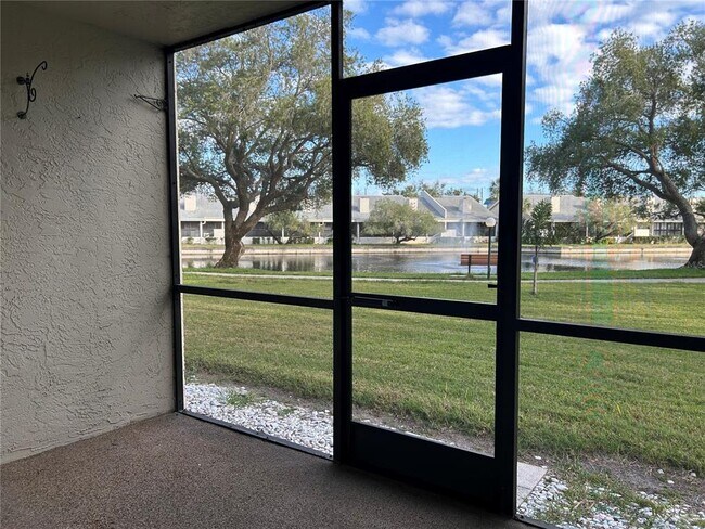 Building Photo - 1320 Pasadena Ave S