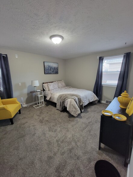 2nd Bedroom- 2nd Floor - 257 Hague St