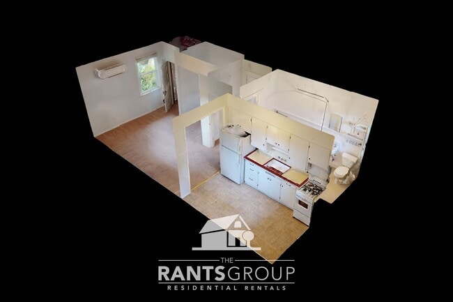 Building Photo - Well-Maintained Triplex Unit in Desirable South Capitol Neighborhood!