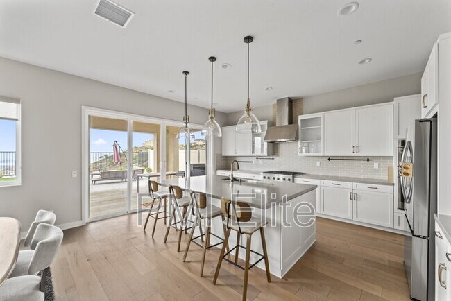 Building Photo - 28649 Windbreak Tr