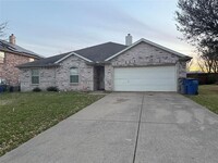 Building Photo - 1831 Kings Cross Dr