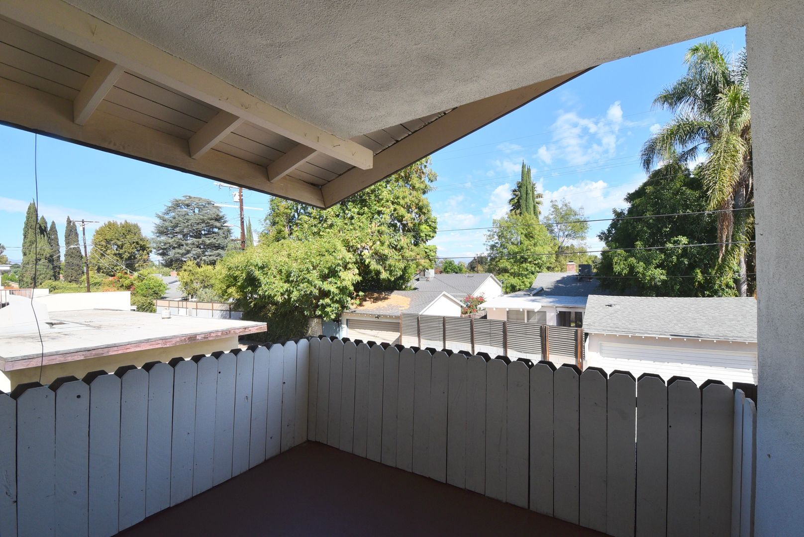 Building Photo - 5734 Hazeltine Ave