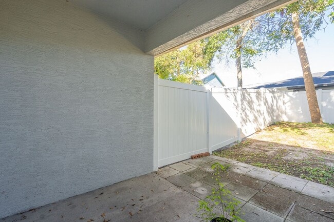 Building Photo - Charming 3-Bedroom Home Just 3 Blocks from the Ocean