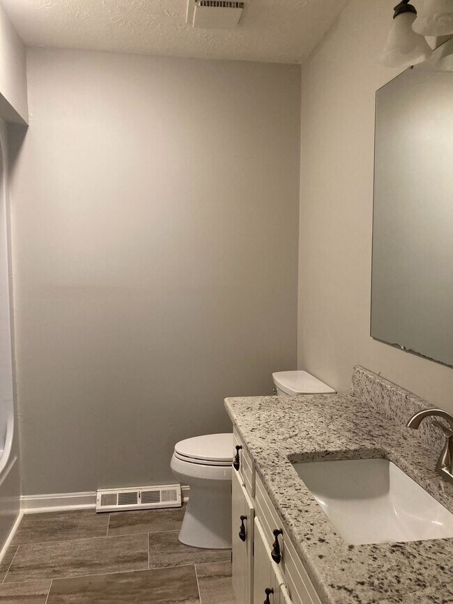 Building Photo - Cozy 3/2 House in East Rome- $1,695