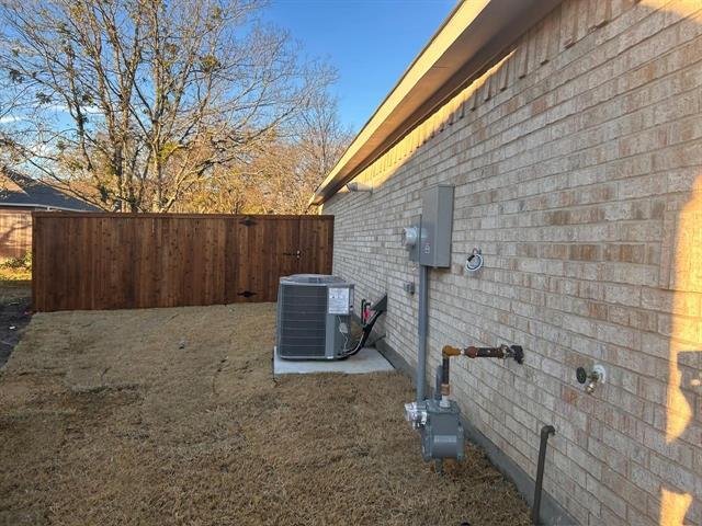 Building Photo - 521 Regiment Rd