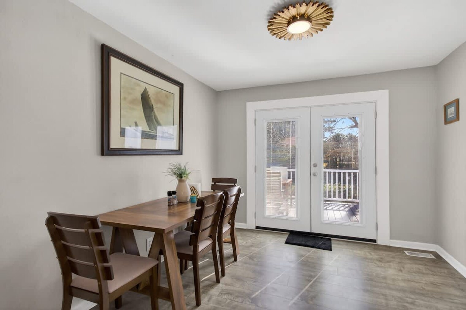 Building Photo - 1859 Branchwood St