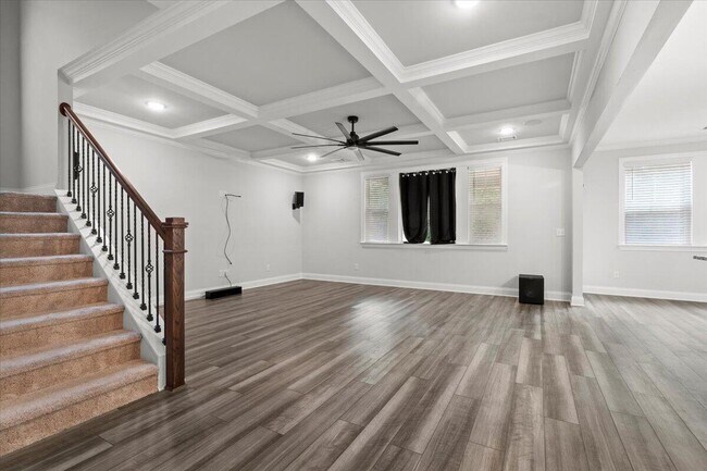 Building Photo - 239 Prominence Dr