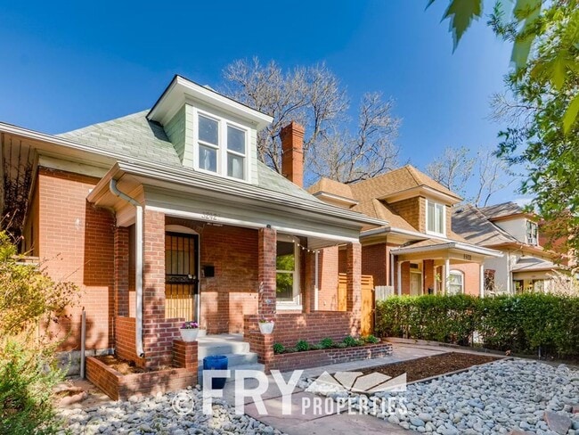 Building Photo - Short Term Lease Needed for Quaint Potter Highlands Home