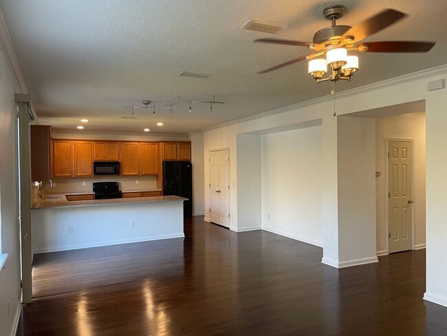 Building Photo - Beautiful 2 Story Home in St. Johns County!