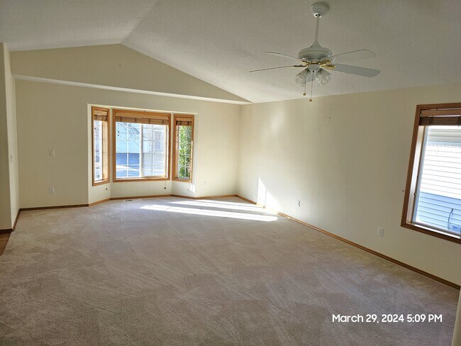 Building Photo - 21138 SW Houston Dr