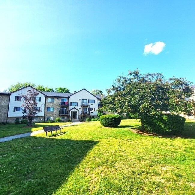 Building Photo - 353 Pawtucket Blvd