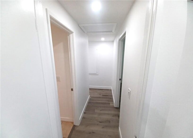 Building Photo - 11820 Gloxinia Ave