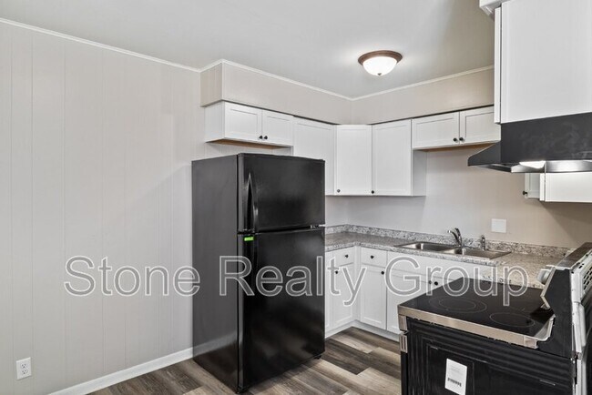 Building Photo - 1800 N 6th 1/2 St