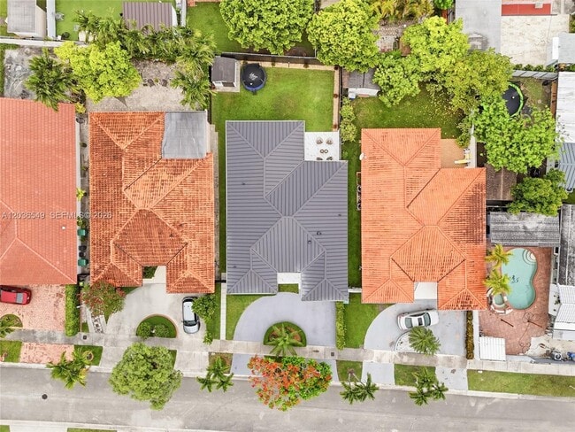 Building Photo - 881 NW 133rd Ave