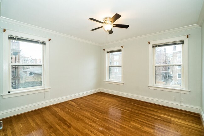 Building Photo - 6330 S Rosebury Ave