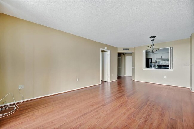 Building Photo - 2333 Feather Sound Dr