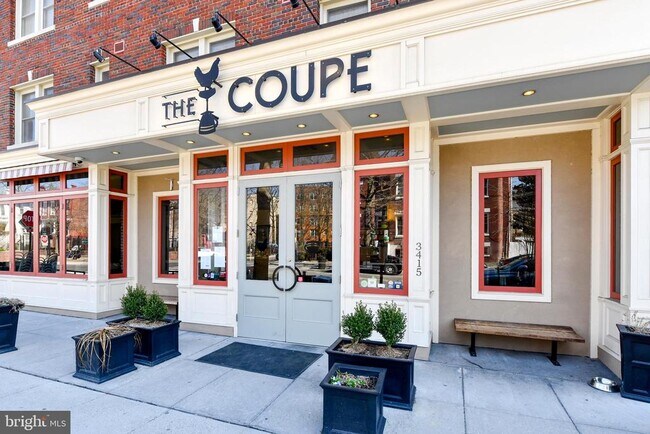 Building Photo - 737 Morton St NW