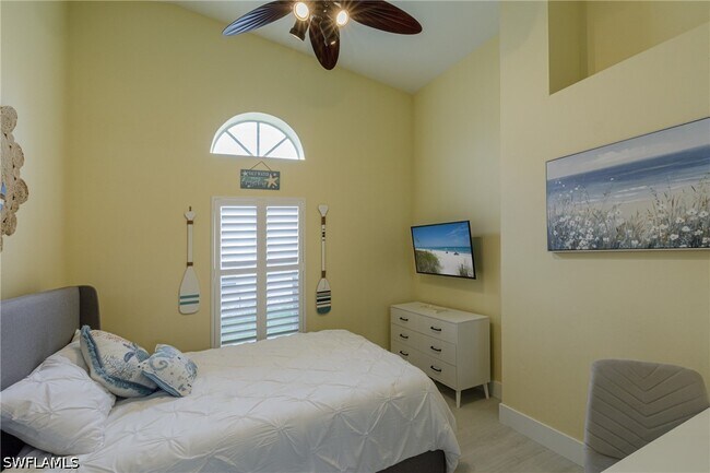 Building Photo - 8654 Mustang Dr