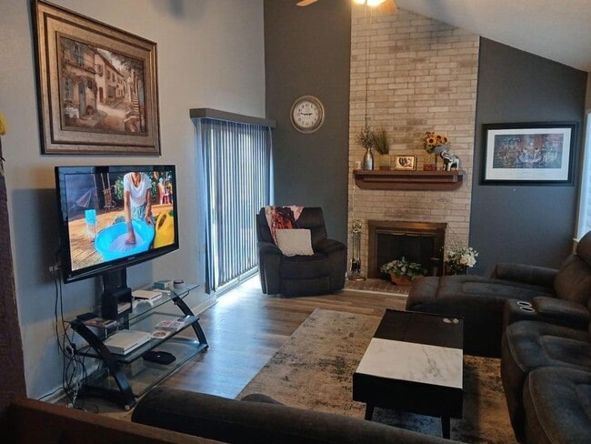 Building Photo - 10362 Cook Rd