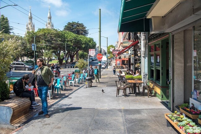 Building Photo - 312 Green St