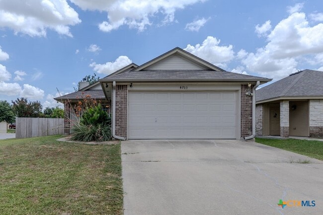 Building Photo - 4703 Stonehaven Dr
