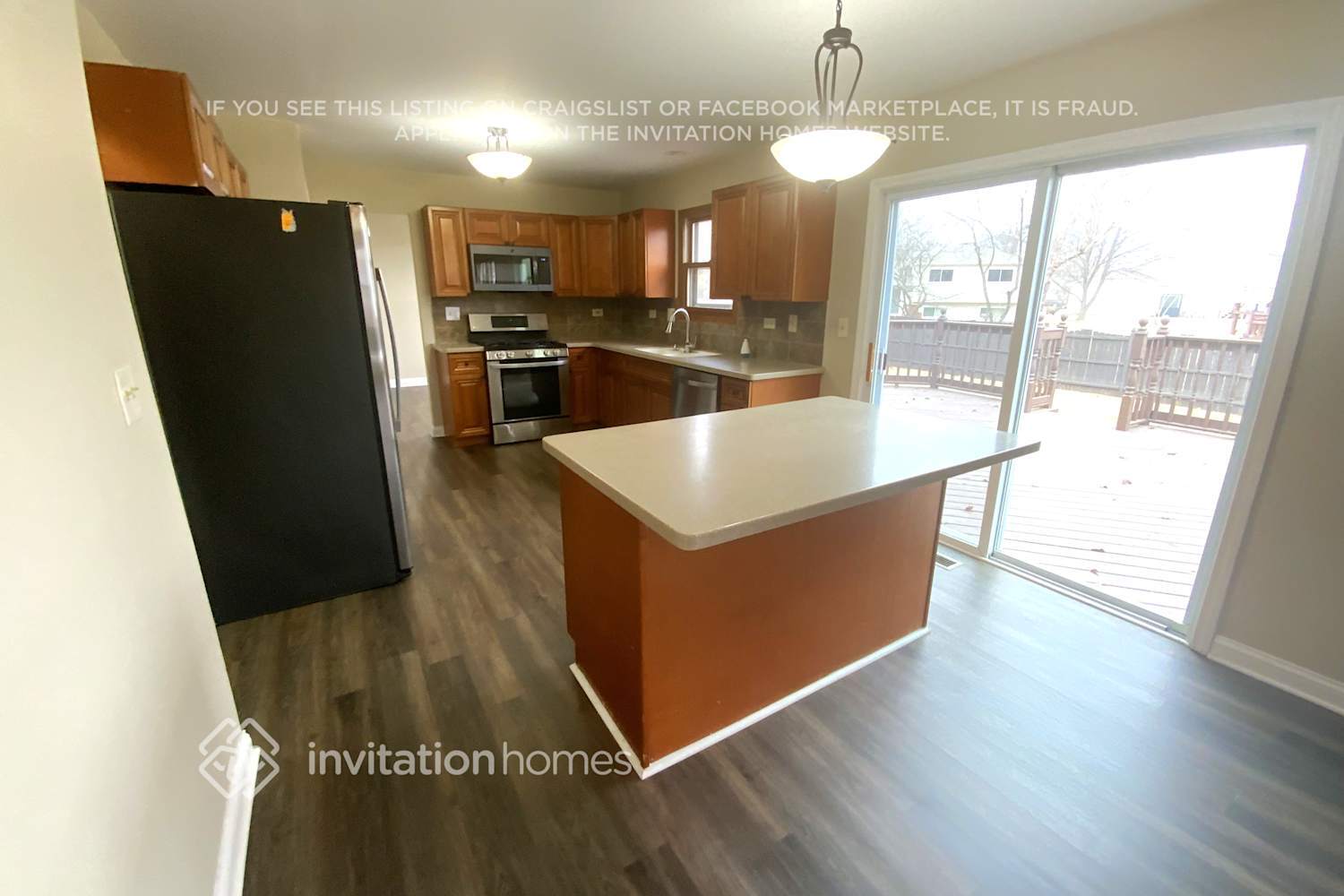 Building Photo - 321 Beaver Crossing