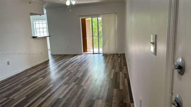 Building Photo - 160 SW 117th Terrace