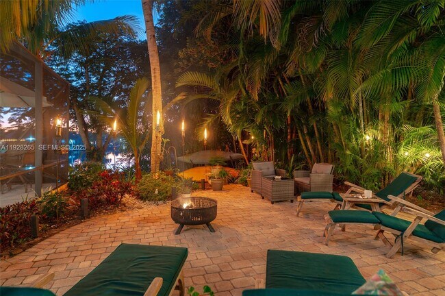 Building Photo - 3842 SW St Lucie Ln