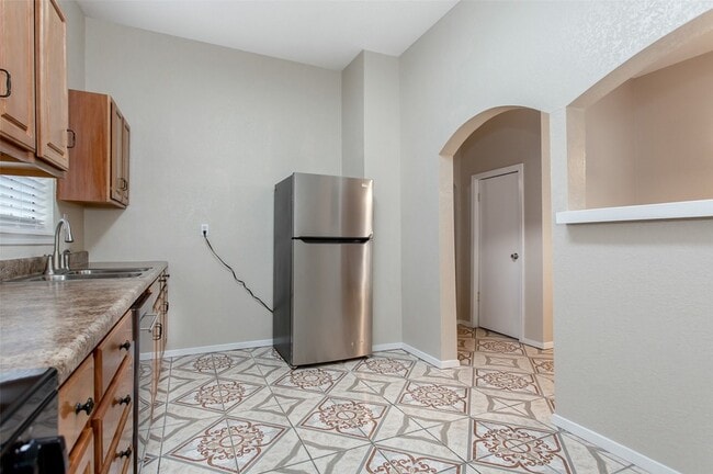 Building Photo - 111 S Henderson Ave