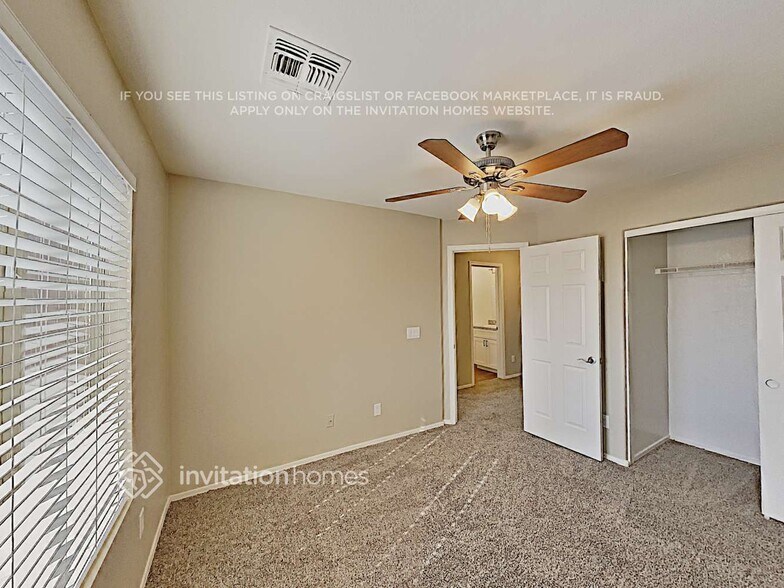 Building Photo - 2554 E Indian Wells Pl