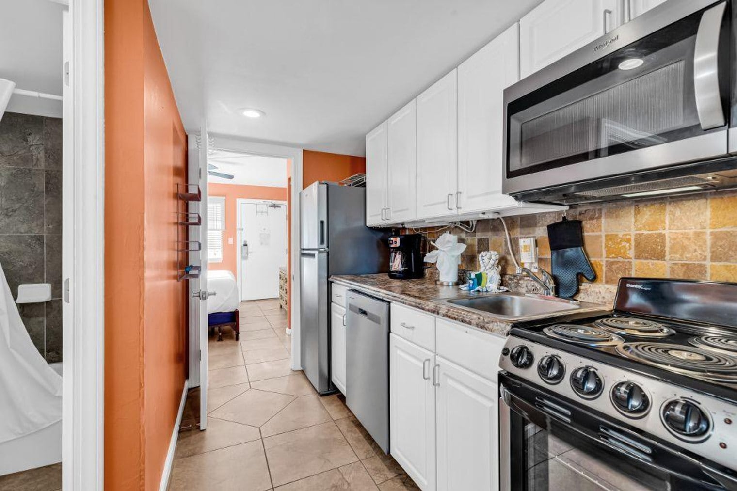 Building Photo - 2001 S Ocean Blvd