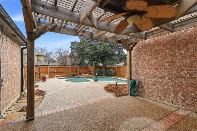 Building Photo - 913 Cross Plains Dr