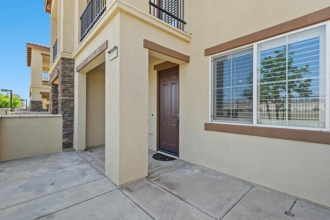Building Photo - 8011 City View Pl