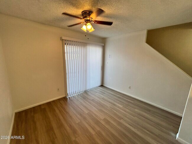 Building Photo - 2040 S Longmore