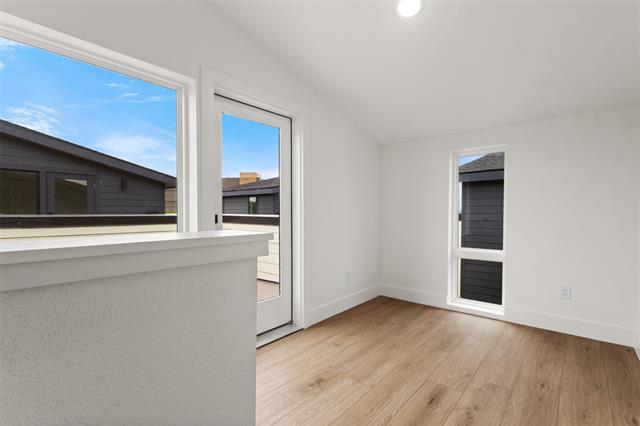 Building Photo - 2203 Hondo Ave