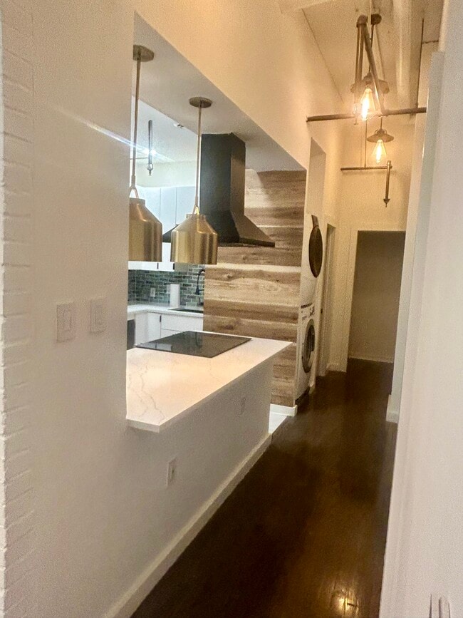 Building Photo - 375 Ralph McGill Blvd NE