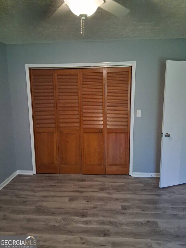 Building Photo - 14 Brannan St